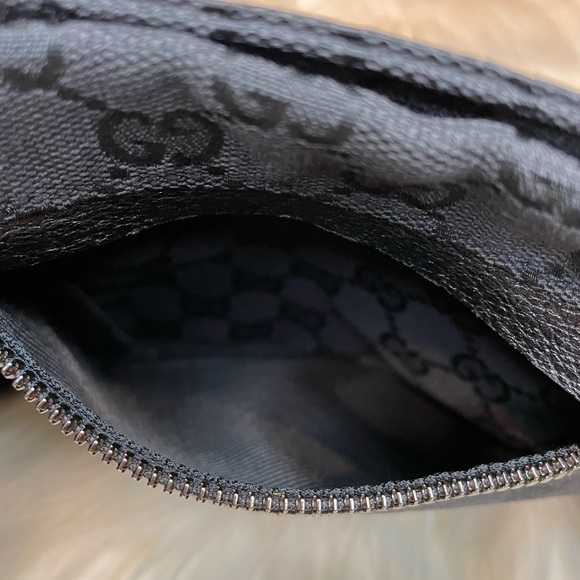 🎉SOLD! Gucci GG Waist Bag - Picture 6 of 10